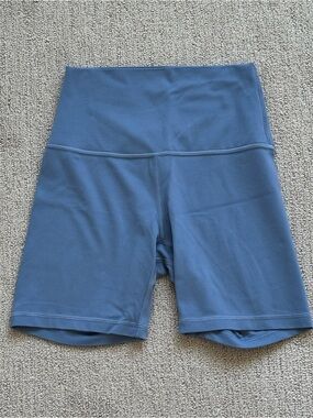 Women’s Lululemon Align Shorts